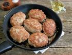 Котлеты из фарша больше не готовлю — беру сосиски с картошкой и делаю вкуснятину: простейший рецепт