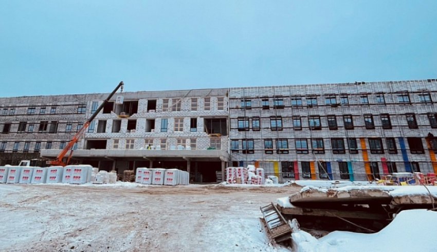 Строительство детской поликлиники Котласской центральной городской больницы завершится в конце года