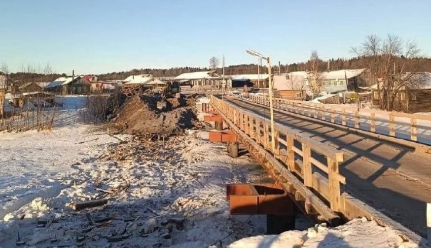 В Онежском районе продолжается капитальный ремонт моста через реку Тамицу