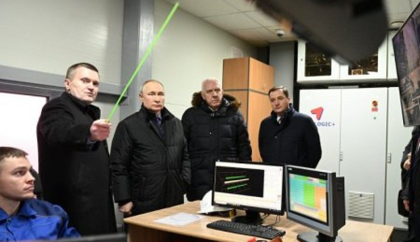 Владимир Путин ознакомился с масштабами производства "УЛК"
