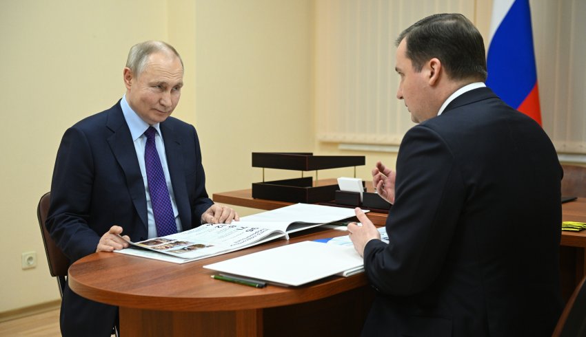 Владимир Путин провел рабочую встречу с Александром Цыбульским