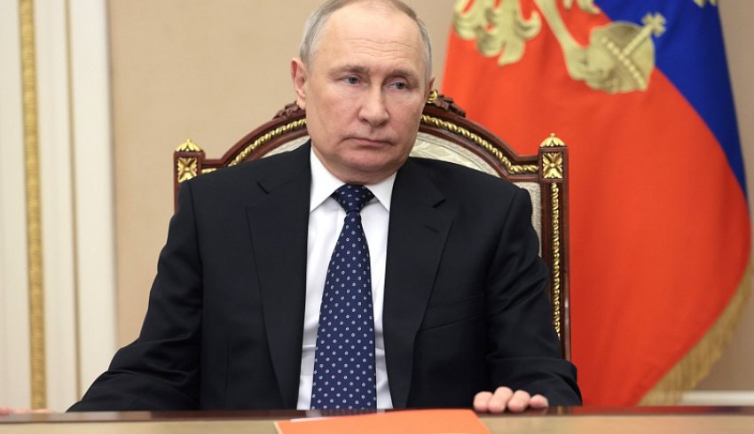 Владимир Путин поручил усовершенствовать систему оказания психологической помощи населению