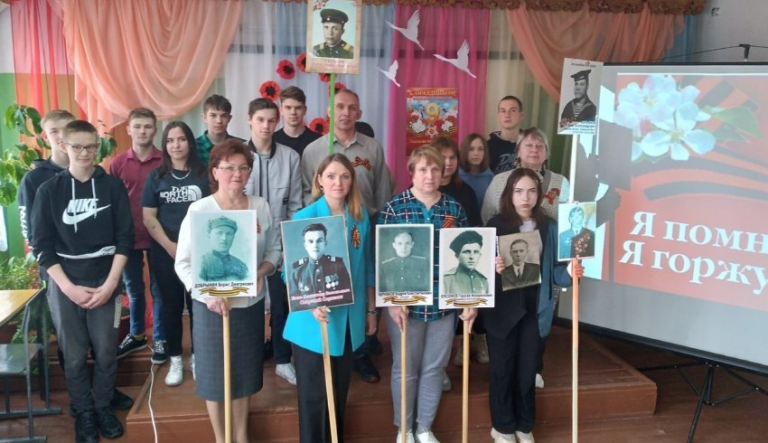 Вместе со всей страной коллектив шенкурского подразделения Устьянского индустриального техникума отметил 78-ю годовщину Великой Победы.