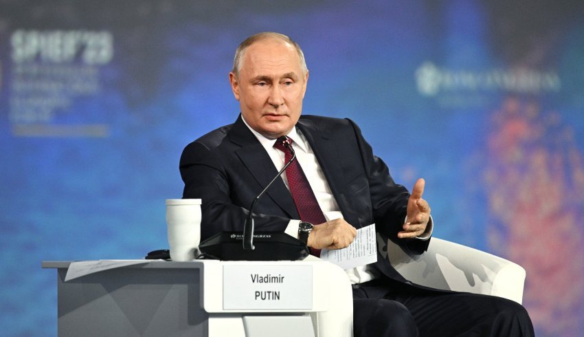 Владимир Путин сообщил о внесении изменений в правила выплаты детских пособий