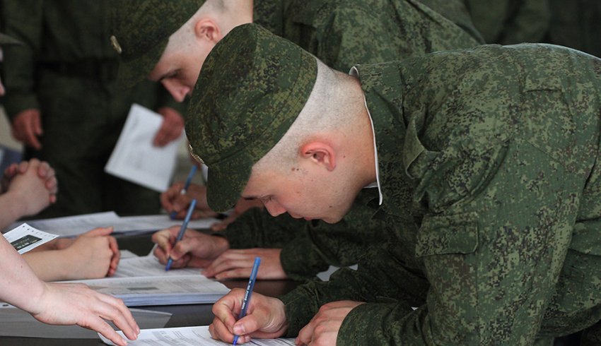 Жители Архангельской области могут заключить контракт на военную службу 