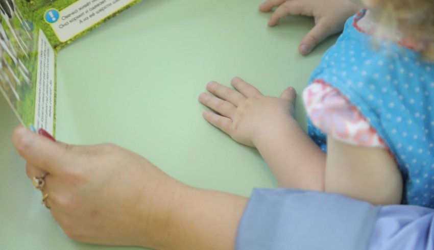 В Архангельской области продлен период выплаты пособия на ребенка, не посещающего детский сад