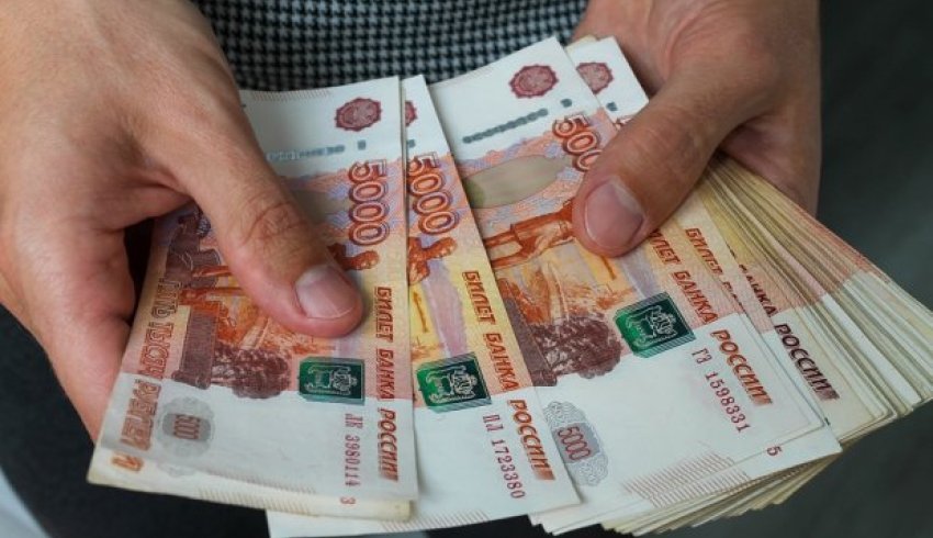 Госдума одобрила проект о компенсации за невыплату зарплаты