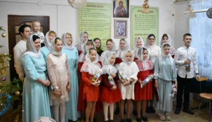 Гости из Архангельска и Мирного: Рождество Христово музыкально отметили в Савинском 