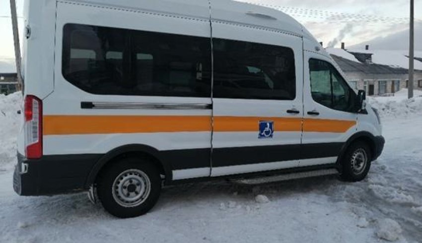 Пожилые жители Архангельской области могут воспользоваться услугой по доставке в медорганизацию
