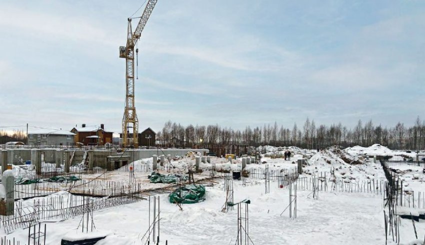 В округе Майская Горка в Архангельске приступили к возведению несущих конструкций школы на 860 мест