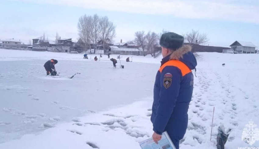 В муниципалитетах Поморья вводятся ограничения на выход и выезд на лед