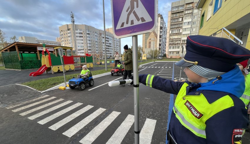 ГИБДД напоминает пешеходам о необходимости соблюдать правила дорожного движения