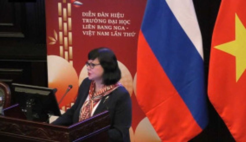 Елена Кудряшова приняла участие во Втором форуме ректоров российских и вьетнамских вузов