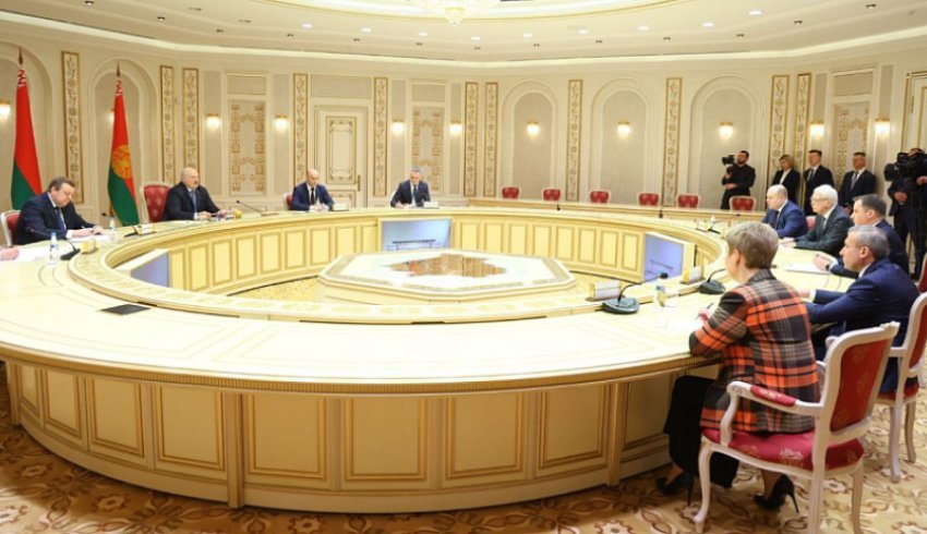 В Минске состоялась рабочая встреча между Александром Лукашенко и Александром Цыбульским