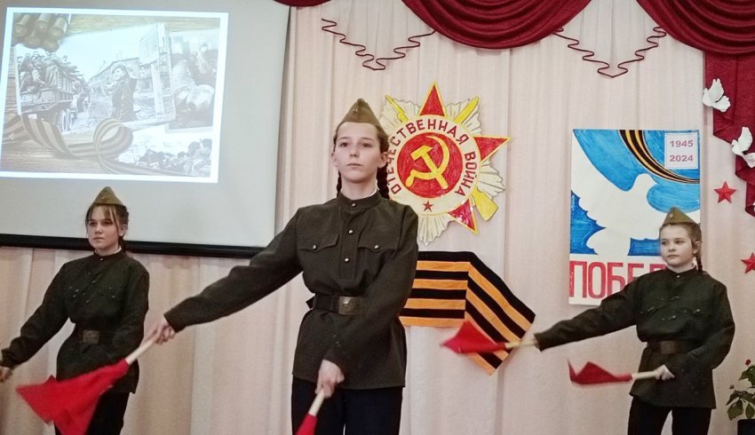 В Шенкурском округе есть школа, где учились четыре Героя Советского Союза