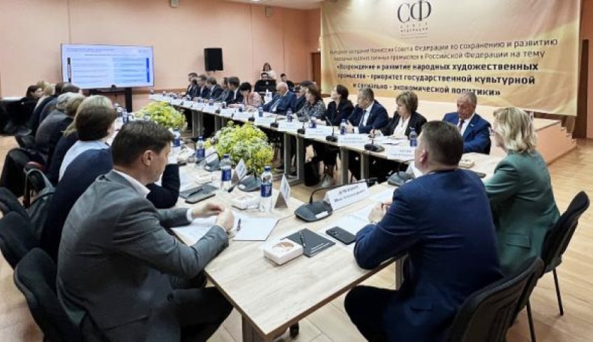 Члены Совфеда обсудили будущее народных промыслов в Архангельской области