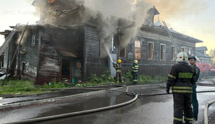 Накануне в Архангельске ликвидировано три пожара в нежилых домах