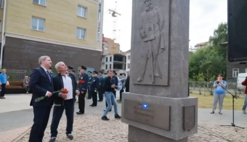 Памятник фотографу и градоначальнику Лейцингеру открыт в Архангельске