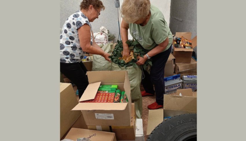 Жители Шенкурского округа отправили участникам СВО очередную партию гуманитарной помощи