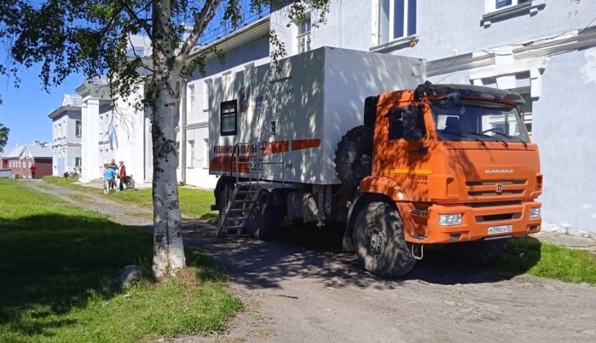 Жители Плесецкого округа могут пройти диагностику в передвижном флюорографе