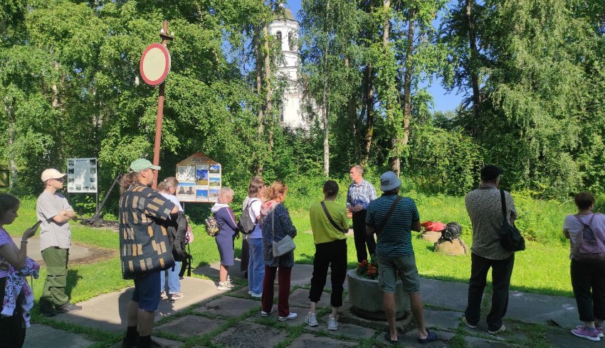 Посетители Онежского музея.