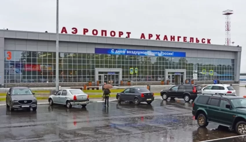 Авиарейс Архангельск-Петербург вернули в аэропорт из-за технических проблем