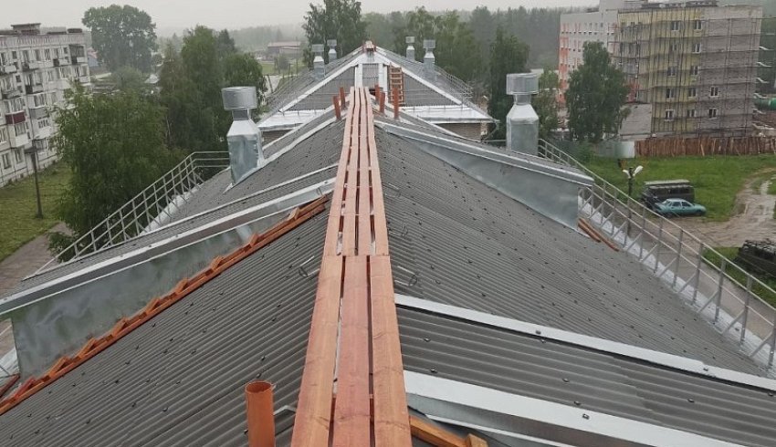 В Архангельской области активно ремонтируют многоквартирные дома.