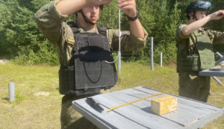 Курсанты ВУЦ проходят военные сборы