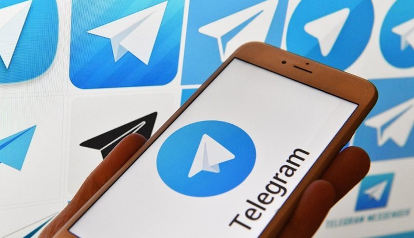 В работе Telegram и WhatsApp произошел сбой