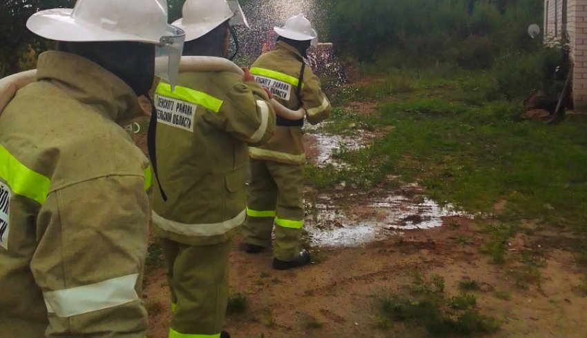 В Архангельской области oпределили лучших пожарных-добровольцев