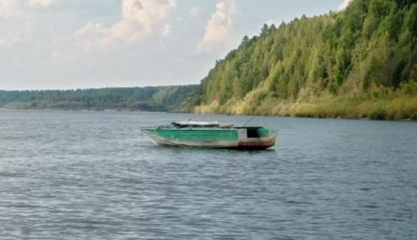 Выпал из лодки и утонул: в Поморье пьяная рыбалка обернулась трагедией