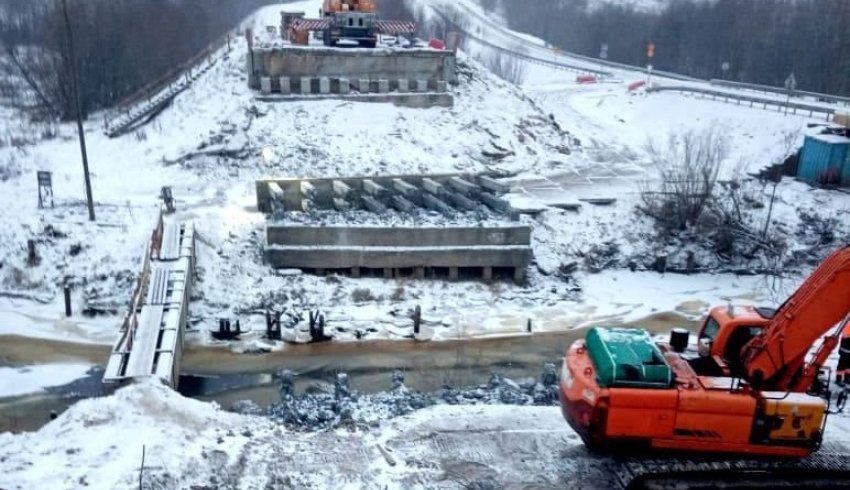 В Приморском округе завершается разборка старого моста через Лявлю