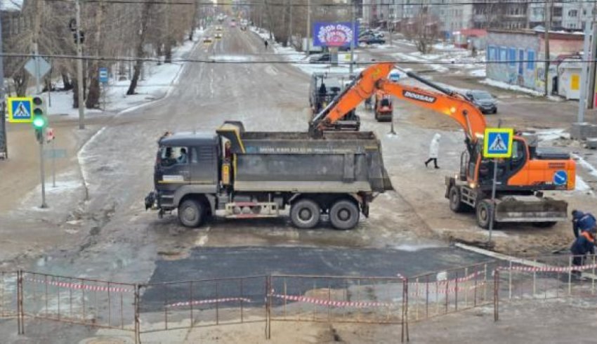 Дорожные ограничения с перекопанного Московского проспекта снимут сегодня вечером