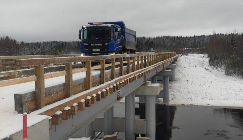 В Онежском районе открыто рабочее движение по мосту через Мудьюгу 