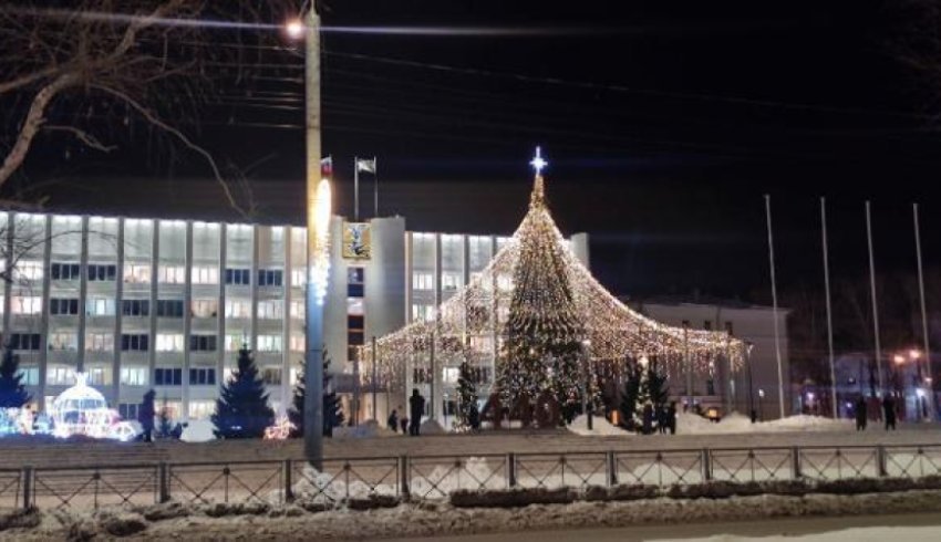 Огни главной елки Архангельска