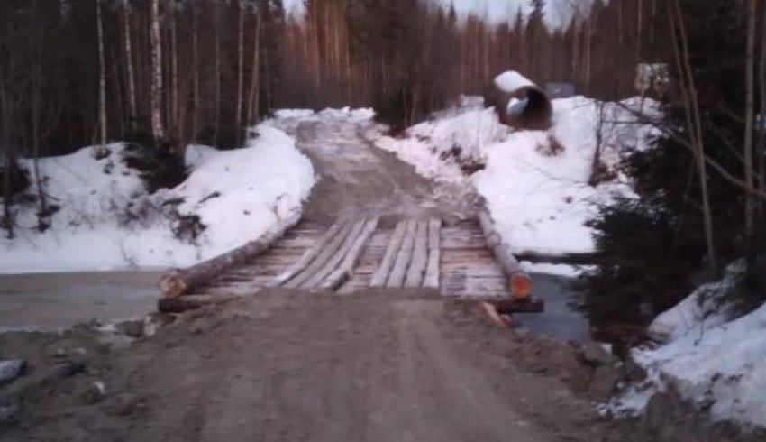 Прокурор добился установки временного моста в онежском поселке взамен аварийному