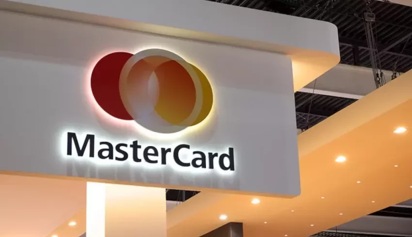 Эксперты не ждут скорого возвращения Visa и Mastercard