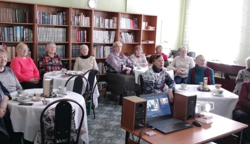 В Шенкурской межпоселенческой библиотеке пользуются популярностью литературные кафе и гостиные