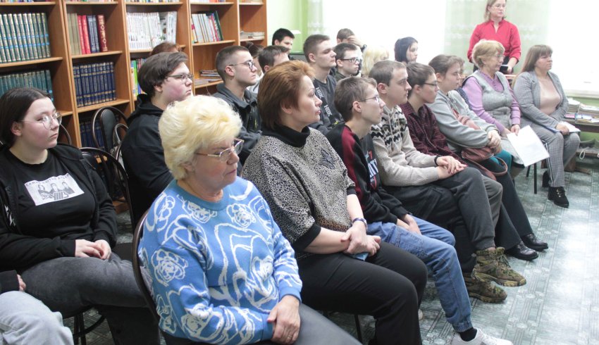 В Шенкурской межпоселенческой библиотеке рассказали о подвигах воинов, сражавшихся в разные годы за нашу Родину.