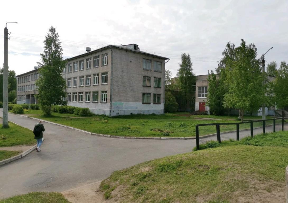 Жители Архангельска назвали три лучшие школы города