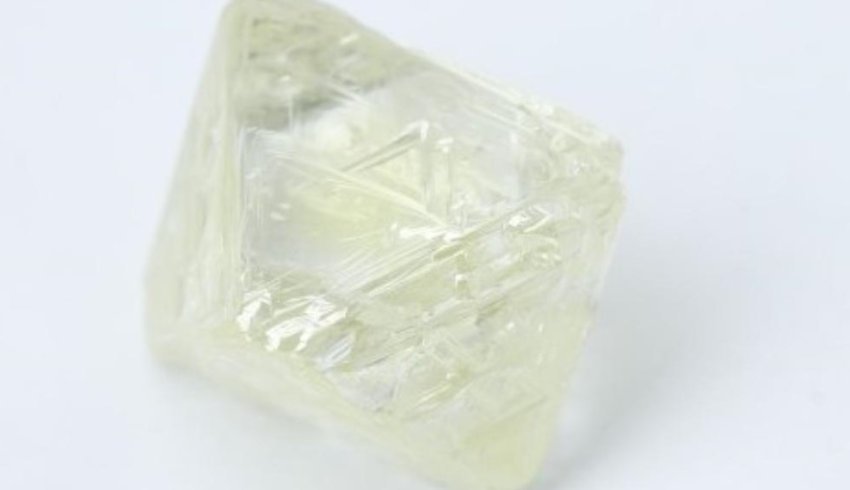 В Поморье добыт первый в 2024 году уникальный алмаз