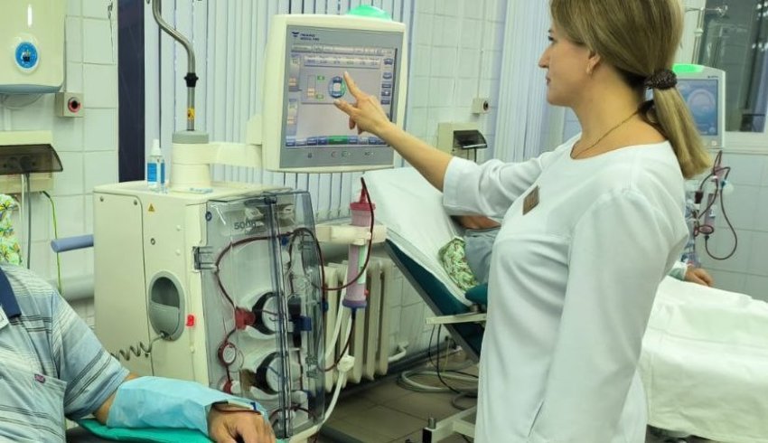 Гемодиализ станет доступнее: в Архангельской области вводятся меры поддержки людей с хронической почечной недостаточностью 