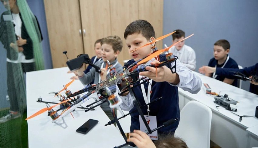 Котласская команда отправится на всероссийский фестиваль по пилотированию дронов 