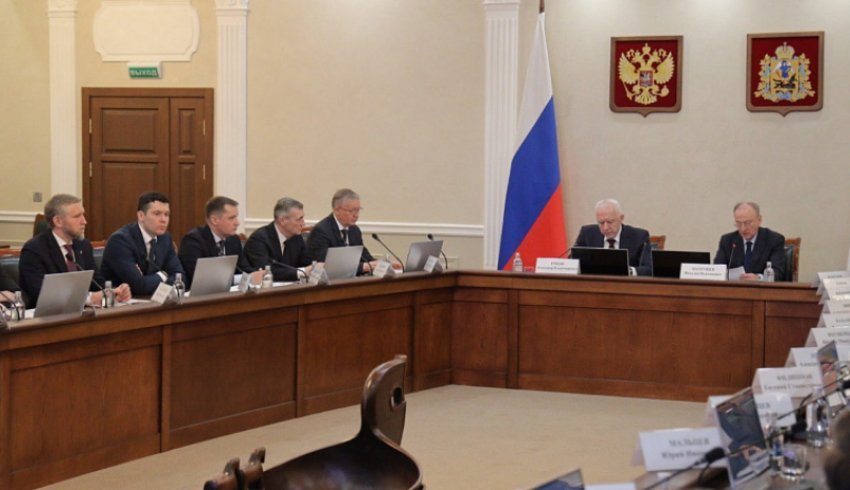 Секретарь Совета безопасности России Николай Патрушев провел в Архангельске совещание по вопросам национальной безопасности в регионах Северо-Западного федерального округа