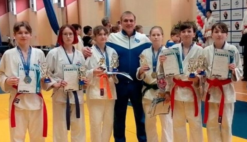 Архангельские спортсмены успешно стартовали на всероссийском турнире по джиу-джитсу