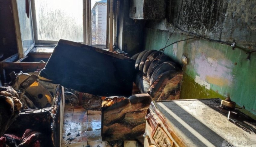 Из горящего многоквартирного дома в Котласе спасено 5 человек